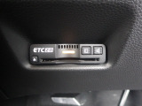 ETC付。高速道路の料金所はキャッシュレスで通過です。サービスエリア等にあるスマートインターの出入りも利用可能でとっても便利。ご納車後すぐにお使い頂けるようセットアップしてのお渡しとなります。