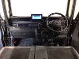 【前方視界】開放的な前方視界!運転がしやすく疲れにくいです♪窓が大きく、見通しがとっても良いおクルマですよ♪