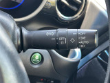 【 オートライト 】オートライトなのでライトの点け忘れを気にすることなく運転が出来ます。