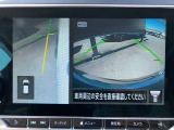 アラウンドビューモニター 駐車場での車庫入れや狭い道路での走行にカメラで確認が出来るので安心です。