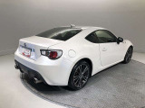 純正アルミホイール仕様です!車両デザインに合わせてホイールをデザインしているため、見た目にもカッコイイアルミホイール♪洗車もラクチンで錆びません。