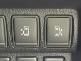 【両側パワースライドドア】スマートキーや運転席のスイッチで後席両側スライドドアの開閉が可能♪電動だから力を入れてドアを開ける必要が無く、小さなお子様でも簡単に開け閉めでき快適です♪