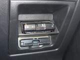 【ETC車載器】ビルドイン型で見た目もすっきりです!運転席の足元にございます。料金所での手間を解消します。通行券を取る際幅寄せに気を使う必要もありません。