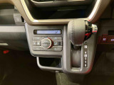 納車前にはプロのメカニックが、各部の点検を行います。ディーラーにしか出来ない品質、そしてサービスできっと満足していただけると思います!