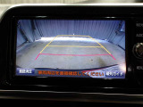 バックモニター付きなので車庫入れもラクラクです♪