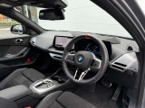 BMW専門のメカニックが、100項目にも上るポイントを徹底的にチェック。交換基準に達した部品があれば、弊社負担にて交換後、お客様へご納車致します。