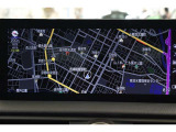 純正ならではのフィット感と、運転中も視線移動の少ない位置にセットされたワイドで視認性の良いメーカーSDナビ。CD・DVD・SD・高画質で鮮明な映像が楽しめるフルセグTV対応です。