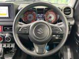 【ステアリングスイッチ】運転中、前方から目線をそらすことなく、オーディオ等の操作が可能な便利機能!安心&快適なドライブを演出してくれます♪