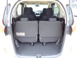 ◆定員乗車時のカーゴルームです。普段のお買い物の荷物やたくさんの収納が可能です。