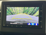 【バックカメラ】駐車時に後方がリアルタイム映像で確認できます。大型商業施設や立体駐車場での駐車時や、夜間のバック時に大活躍!運転スキルに関わらず、今や必須となった装備のひとつです!