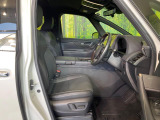 運転席シート廻りは使用感も少なく、良好な状態となっています。丁寧に使われていたことがよくわかりますね。