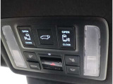 両側パワースライドドア付きだから、狭い駐車スペースなどでの 乗り降りラクラク!小さなお子さまのいるご家庭には嬉しい装備。