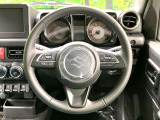 【純正革巻きステアリング】上質な革を使用することで、手にしっかり馴染みとても運転しやすいハンドルです♪