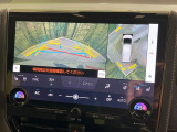 【パノラミックビューモニター】専用のカメラにより、上から見下ろしたような視点で360度クルマの周囲を確認することができます☆死角部分も確認しやすく、狭い場所での切り返しや駐車もスムーズに行えます。