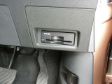 もう料金所で小銭の準備はいりません!!見た目もスッキリな付いているとうれしいビルトインタイプのETC♪