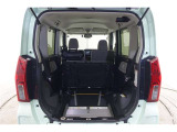 セカンドシートを倒した状態です。この状態にして車椅子を乗せていきます。