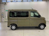 軽自動車、小型車を中心に常時300台展示車を御用意させて頂いております