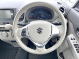 【ステアリングスイッチ】運転中、前方から目線をそらすことなく、オーディオ等の操作が可能な便利機能!安心&快適なドライブを演出してくれます♪