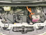 親切・丁寧な専門メカニックスタッフが応対!・車検・点検整備・事故等の修理などアフターサービスも安心。お車のカスタマイズもネクステージのサービススタッフまでご相談ください!