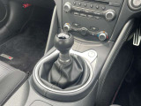 ショートストロークのシフトレバーで運転を楽しめる自慢の6速MT♪