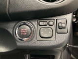 プッシュスタート式です。キーをカバンから出さずにエンジン始動が可能です。