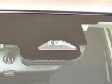 【トヨタセーフティセンス】走行中に前方の車両等を認識し、衝突しそうな時は警報とブレーキで衝突回避と被害軽減をアシスト。より安全にドライブをお楽しみいただけます。