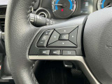 ナビの音量など車両情報を手元で操作できるハンドルスイッチ付き。