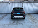 (リアエンド)右後ろには全車標準でリアフォグランプが装着されておりますので、視界不良時、後方からの追突防止にも役立ちます。
