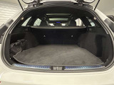メルセデス・ベンツ車は、妥協を許さない常に高水準の技術と品質をもって製造されており、いつもでも変わらぬ価値を提供いたしております。
