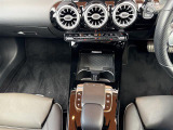◆LIBERALAは、輸入車選びの新たなスタイルを提案するインポート・セレクト・ブランドです。オーナー様となる方がクルマから直接感じる感性を第一にした、最良の一台との出会いをコーディネートいたします。