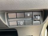 運転席回りのスイッチ類です。