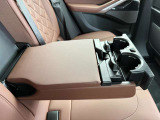 BMW専門のメカニックが、100項目にも上るポイントを徹底的にチェック。交換基準に達した部品があれば、弊社負担にて交換後、お客様へご納車致します。