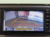 バックガイドモニターで、後方を確認しながら安心して駐車することができます。運転初心者も熟練者も必須の機能ですよ!