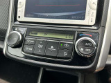 オートにしておけば自動で快適な空調に設定してくれるオートエアコンが装備されています。嬉しいナノイー付き!!清潔な空気で満たされた車内はとても気持ちがいいものですね(^_-)-☆