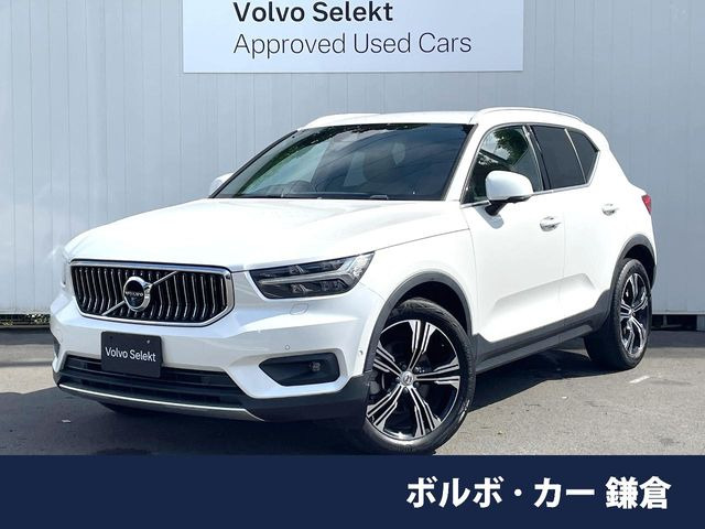 XC40 B4 AWD インスクリプション 4WD