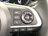 【レーダークルーズコントロール】高速道路での長距離走行が楽に!!自動で速度を保つクルーズコントロールが、衝突軽減システムと連携し、前方の車両を感知して車間を保つように速度調節してくれます!!