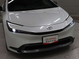 プリクラッシュセーフティに交差点右折時の対向直進車、ならびに右左折時の対向方向から横断してきた歩行者・自転車運転者も検知可能にした「Toyota Safety Sense」を装備しています。