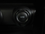 便利なUSBジャックも付いています。