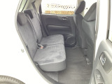 自社整備工場で点検整備をおこなってからお渡ししています。車検が残っている場合は『12ヶ月点検整備』を、車検整備付きの場合は『車検整備』をおこないます。整備費用は車両本体価格に含まれています。