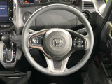 【ステアリングスイッチ】運転中、前方から目線をそらすことなく、オーディオ等の操作が可能な便利機能!安心&快適なドライブを演出してくれます♪