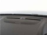 【harman/kardon】世界のオーディオファン垂涎のプレミアムサウンドシステムを搭載。原音に近い音場空間を忠実に再現。乗る人すべてに最良の音響体験を提供します。