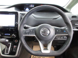 運転が楽しくなる明るく開放的な運転席まわりです。プロパイロットで高速など運転支援で疲れを軽減してくれます!