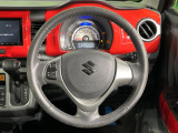 【純正革巻きステアリング】上質な革を使用することで、手にしっかり馴染みとても運転しやすいハンドルです♪