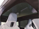 【BMWSOSコール】車両の衝突や横転を検知した際やエアバッグが展開するような深刻な事故が発生した際に、車両標準装備の専用通信機器から自動的にSOSコールを発信するシステムです。24時間対応可能です!