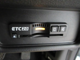 ETC付。高速道路の料金所はキャッシュレスで通過です。サービスエリア等にあるスマートインターの出入口も利用可能でとっても便利。ご納車後すぐにお使い頂けるようセットアップしてのお渡しとなります。