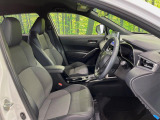 運転席シート廻りは使用感も少なく、良好な状態となっています。前オーナー様が丁寧に使っていたことがよくわかりますね。