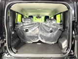 普段のお買い物や通勤、送迎等に十分な荷室スペースを確保しております。セカンドシートを倒すと、大きな荷物の積載も可能です♪