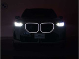 ☆BMWの代名詞とも言える【キドニーグリル】一目見ただけでBMW車であると認識できる確固たるアイコンとして存在感を放ちます☆