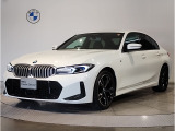 ブラックヴァーネスカレザー・ハイラインパッケージ・コンフォートパッケージ・電動トランク・サンプロテクションガラス・カーブドディスプレイ・ヘッドアップディスプレイ・ドライブアシストプロ・パークアシスト+