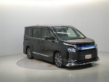 当店はお客様駐車場ももちろん完備しており、併せて新車も併設してますのでお気軽にご来店下さいませ。